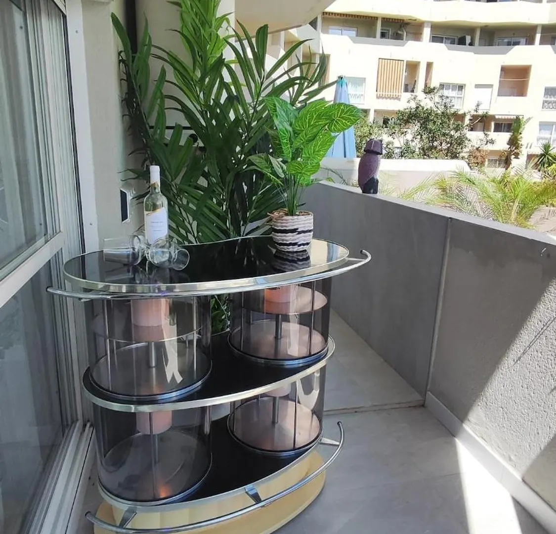 Benalbeach Beautiful 2 Bdr Apt With Sea Views Benalmadena 0*,